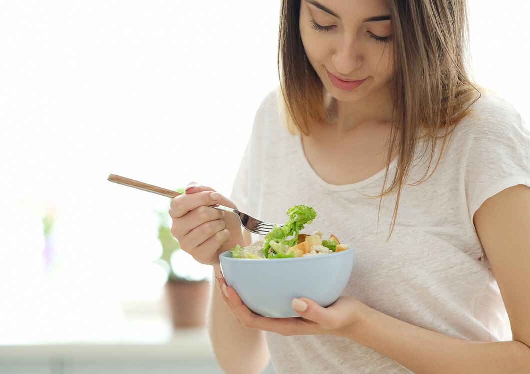 Manger par faim ou par habitude : comment reprendre le contrôle de son alimentation ?