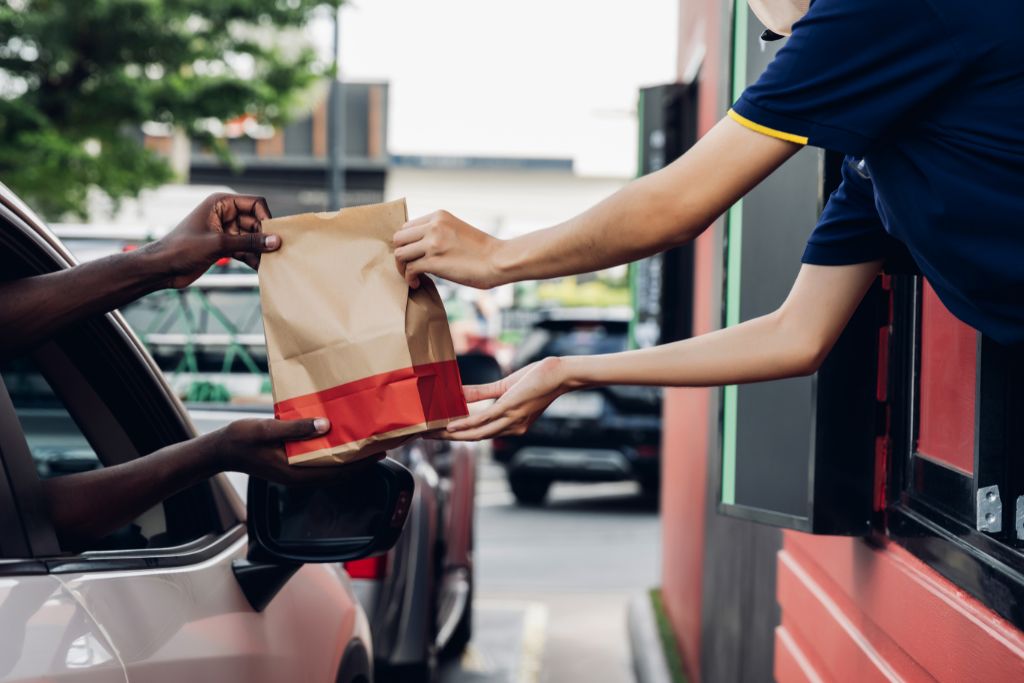 Les défis de la restauration à emporter : solutions et opportunités